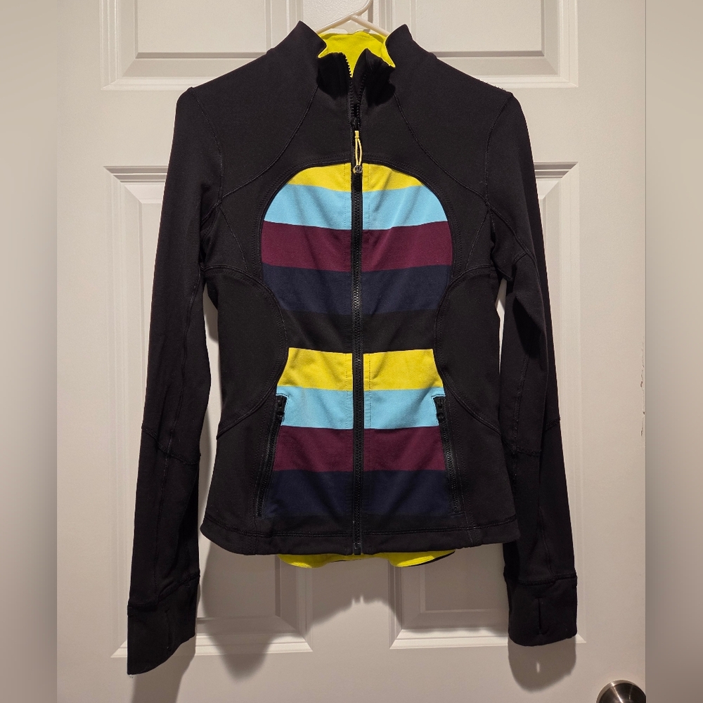 Lululemon Forme Jacket *Cuffins - Black / Pow Split Pea - Size4/6 - EUC